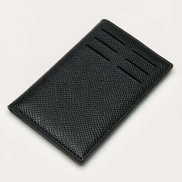 Elara Slim Cardholder Elara Slim Cardholder in Black / Blush